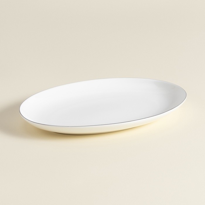 Тарелка для подачи SL Home «Каскарон», 25.4×18.5×2.5 см, овальная, костяной фарфор, белая
