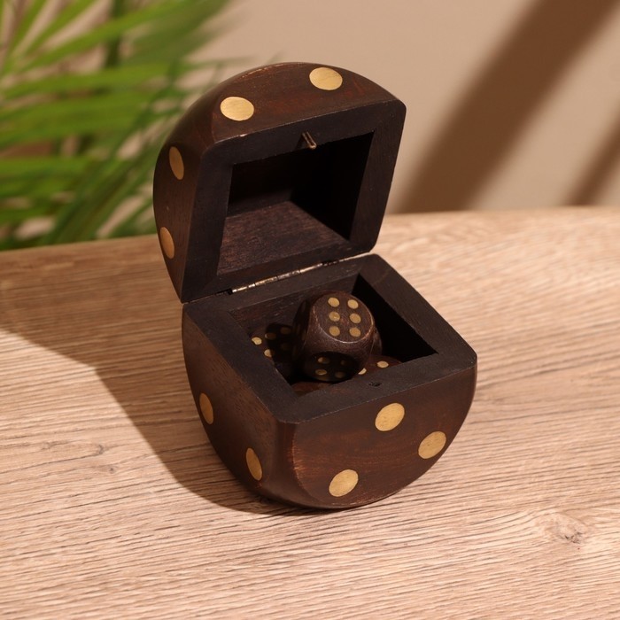 Кубики игральные в шкатулке, 6.5×6.5×6.5 см, дерево шишам