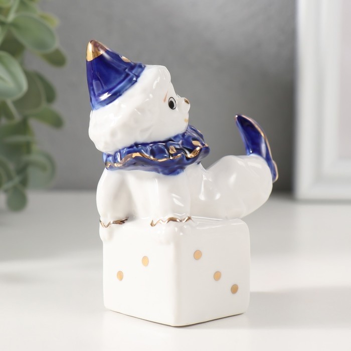 Сувенир керамика "Клоун на игральном кубике" кобальт 4,4х7х9,5 см