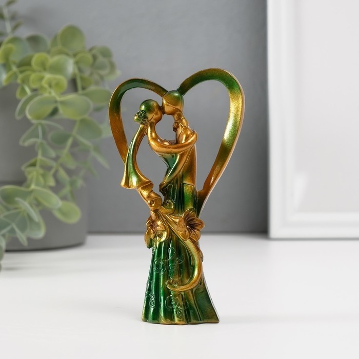 Фигурка полистоун «Влюблённые в сердце», 12×6.8×3.5 см