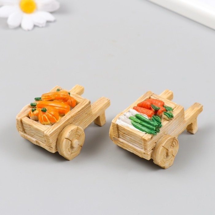 Фигурка для флорариума полистоун «Тележка с овощами», 6×4×4.4 см, МИКС