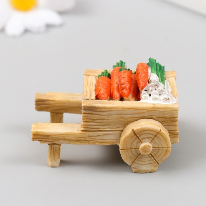 Фигурка для флорариума полистоун «Тележка с овощами», 6×4×4.4 см, МИКС