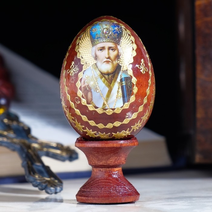 Фигурка «Яйцо на подставке. Икона Николай Чудотворец», дерево