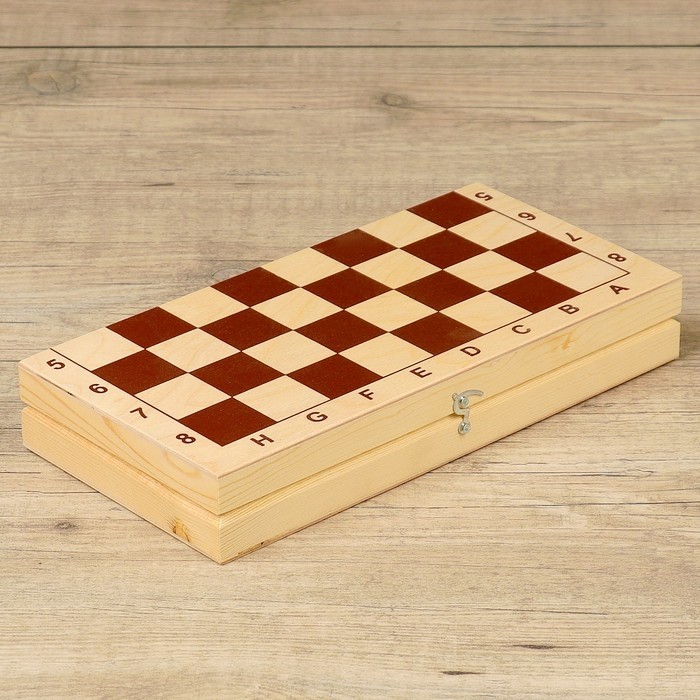 Шахматные фигуры, пластик, король 6,2 см, пешка 3,5 см