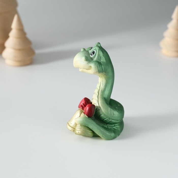 Фигурка полистоун «Змейка с колокольчиками/звездой», 3.5×3.5×6.5 см, МИКС