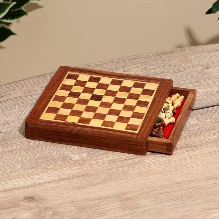 Шахматы магнитные, 20.5×20.5×3.5 см, дерево шишам