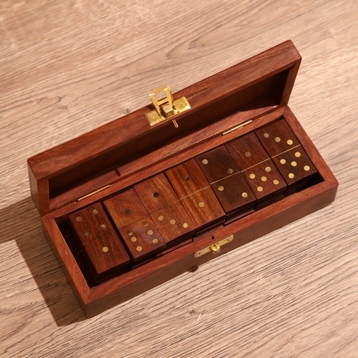 Игра настольная «Домино», в шкатулке, 20×7.5×5 см, дерево шишам