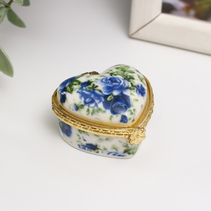 Шкатулка для украшений «Сердце. Синие розы», керамика, 4.2×4.7×3 см (Цена за 2 шт.)