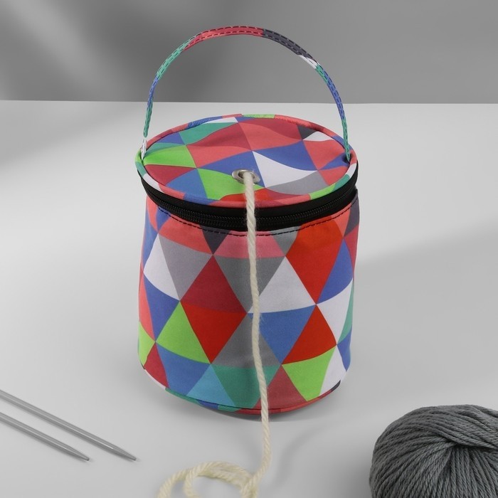 Сумка-футляр «Треугольники», 1 люверс, d=14×14.5 см, разноцветная