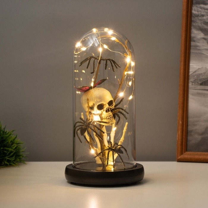 Фигурка светящаяся колба RISALUX «Череп с розой», LED-ночник, 1.5 Вт, 3×AAA, чёрный, USB, 11×11×21 см