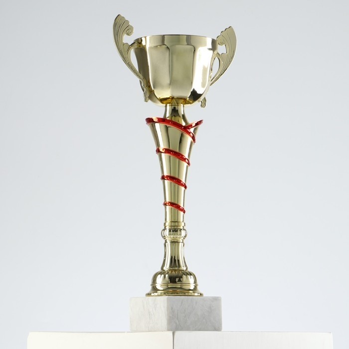 Кубок 140C, наградная фигура, золото, подставка камень, 28 × 13,5 × 6 см.