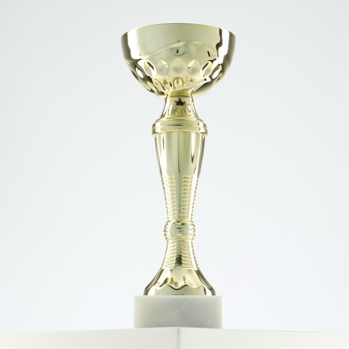 Кубок 150С, наградная фигура, золото, подставка камень, 17.3 см