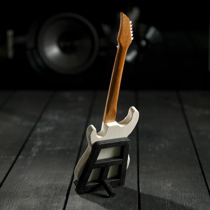 Гитара сувенирная Ibanez, на подставке, 24×8×2 см, бело-чёрная