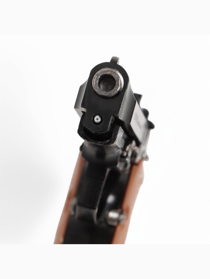Макет оружия «Сувенирный пистолет Beretta 92», брелок для ключей, 8 см