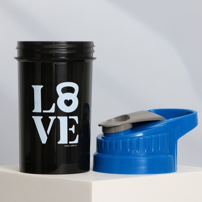 Шейкер спортивный для коктейлей и протеина LOVE, 500 мл