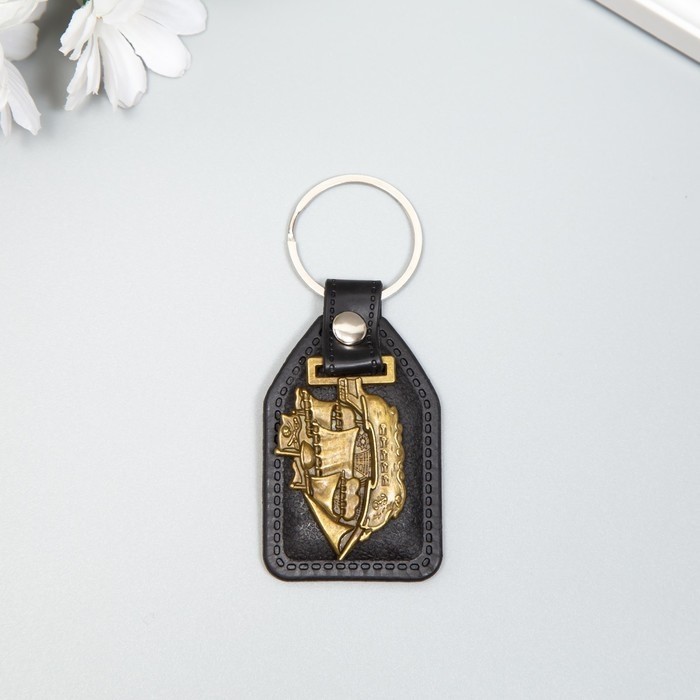 Брелок кожзам, металл "Корабль" 6,8х4 см (Цена за 12 шт.)
